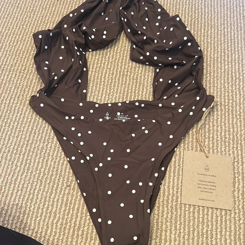 NWT FP x STONE FOX SWIM azalea one piece in terra dot size XS